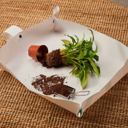 Generosa Plant Caring Mat - Eco-Friendly Potting Tarp for Mess-Free Repotting & Plant Care 60x70cm